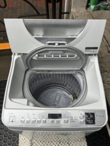 SHARP(シャープ)5.5キロ 電気洗濯乾燥機 ES-TX5E-S 2021年製