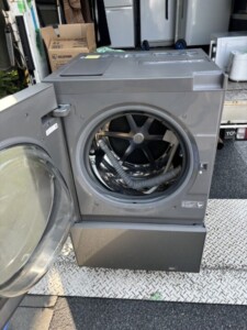 Panasonic(パナソニック)10.0キロ ドラム式洗濯乾燥機 NA-VG2300L 2018年製