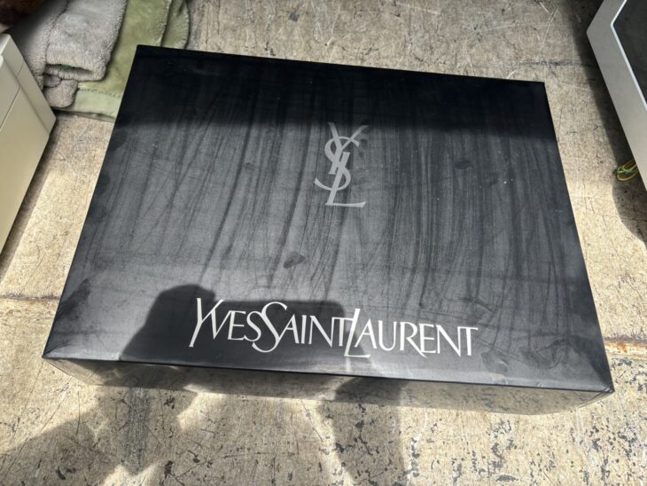 YVES SAINT LAURENT（イブサンローラン） パットシーツ