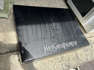 YVES SAINT LAURENT(イブサンローラン) パットシーツ