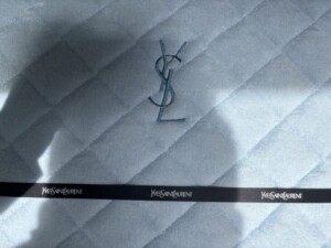 YVES SAINT LAURENT(イブサンローラン) パットシーツ