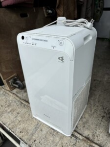 DAIKIN(ダイキン)空気清浄機 MC55Z-W 2023年製