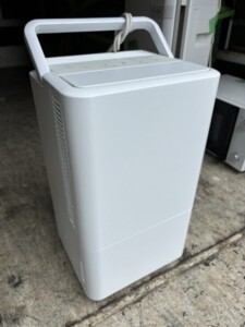 IRIS OHYAMA(アイリスオーヤマ)コンパクトクーラー ICA-0301G 2023年製