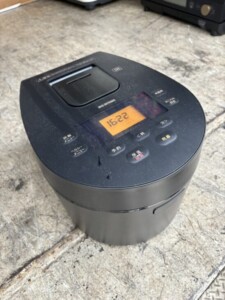IRIS OHYAMA(アイリスオーヤマ)IHジャー炊飯器 RC-IL30-B 2022年製