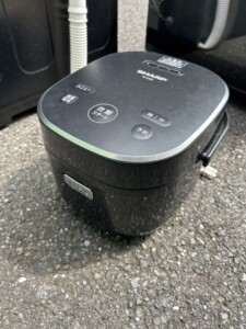 SHARP(シャープ)ジャー炊飯器 KS-C5E2-B 2023年製