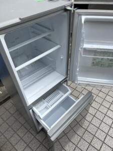 AQUA(アクア)ノンフロン冷凍冷蔵庫 AQR-13M 2022年製