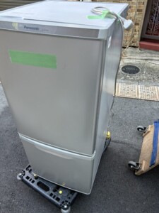 Panasonic(パナソニック)138L 2ドア冷蔵庫 NR-B14AW-S 2018年製