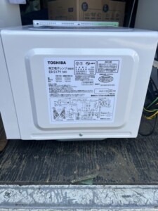 TOSHIBA(東芝)電子レンジ ER-S17Y(W) 2023年製