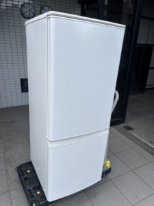 MITSUBISHI(三菱)146L 2ドア冷蔵庫 MR-P15F-W 2020年製