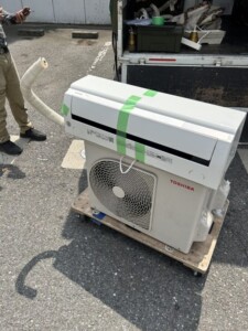 TOSHIBA(東芝)2.2kW ルームエアコン RAS-H221M(W) 2021年製