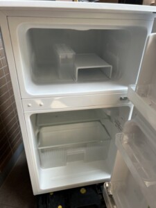 Comfee(コンフィー)90L 2ドア冷蔵庫 RCT90WH/E 2023年製