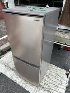 SHARP(シャープ)ノンフロン冷凍冷蔵庫 SJ-14-EN 2019年製