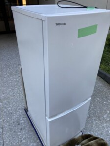 TOSHIBA(東芝)153L 2ドア冷蔵庫 GR-U15BS(W) 2023年製