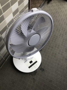 YAMAZEN(山善)DCリビング扇風機 YLX-AED30 2024年製