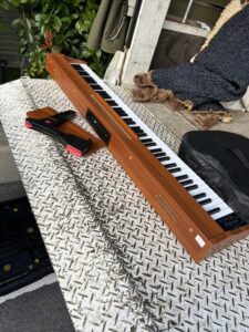 CARINA(カリーナ)電子ピアノ 130-L-BX5504-Y3-0G-03 2023年製