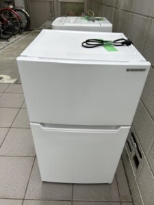 YAMADA(ヤマダ)ノンフロン冷凍冷蔵庫 YRZ-C09H1 2022年製