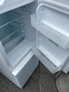 Hisense(ハイセンス)ノンフロン冷凍冷蔵庫 HR-G13B-W 2020年製