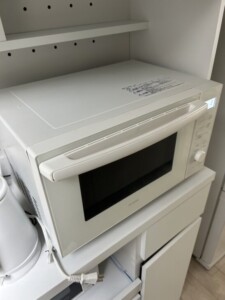 IRIS OHYAMA(アイリスオーヤマ)オーブンレンジ MO-F1809-CW 2023年製