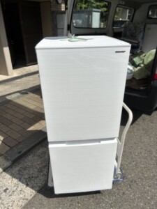 SHARP(シャープ)152L 2ドア冷蔵庫 SJ-D15H-W 2022年製