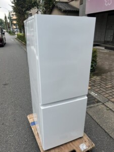 AQUA(アクア)200L 2ドア冷蔵庫 AQR-20PBK(W) 2023年製