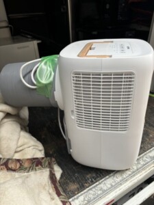 YAMAZEN(山善)コンパクトクーラー YEC-M03(W)