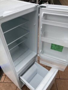 YAMADA(ヤマダ)ノンフロン冷凍冷蔵庫 YRZ-F15J 2022年製