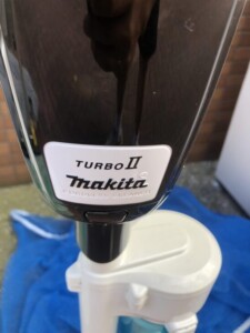 makita(マキタ)充電式クリーナ CL103DX