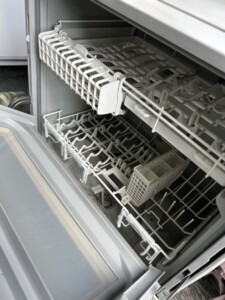 Panasonic(パナソニック)電気食器洗い乾燥機 NP-TH4-C 2021年製