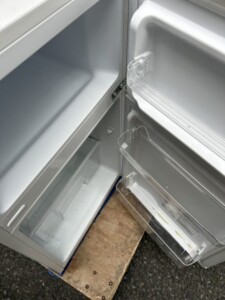 MAXZEN(マクスゼン)87L 2ドア冷蔵庫 JR087ML01WH 2023年製