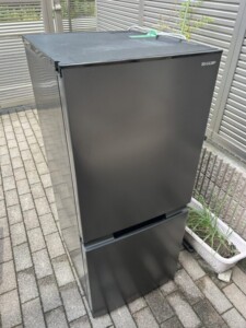 SHARP(シャープ)152L 2ドア冷蔵庫 SJ-D15H-H 2022年製