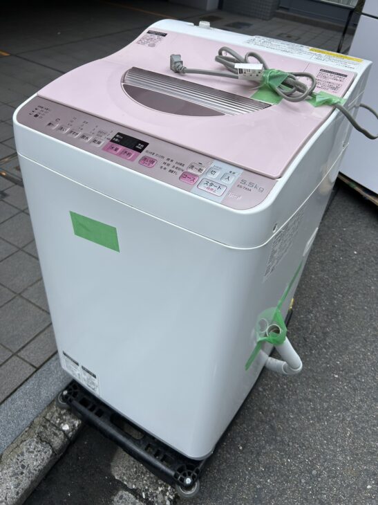 2017年製のシャープ5.5キロ 電気洗濯乾燥機 ES-TX5A-P を無料引取