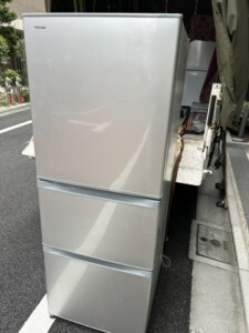 TOSHIBA(東芝)330L 3ドア冷蔵庫 GR-S33S(S) 2020年製