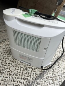 SHARP(シャープ)加湿セラミックファンヒーター HX-J120-W 2020年製