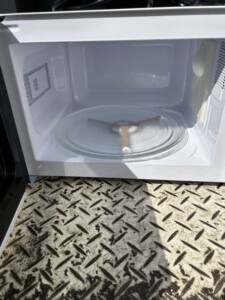 ユアサプライムス 電子レンジ PTY-R7015C 2023年製