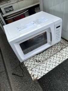 ORIGINAL BASIC(オリジナルベーシック)電子レンジ OB-R17TA(W)2024年製