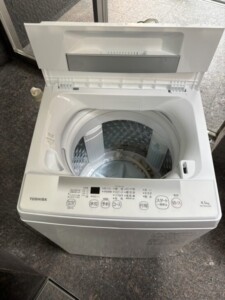 TOSHIBA(東芝)4.5キロ 全自動洗濯機 AW-45GA2(W) 2023年製