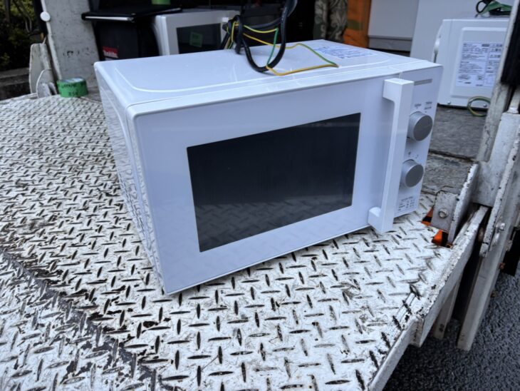 高価買取【出張で池田市へ】ヤマダ 電子レンジ YMW-M17JW6 2022年製
