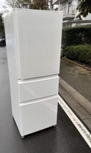 MITSUBISHI(三菱)330L 3ドア冷蔵庫 MR-C33F-W 2021年製