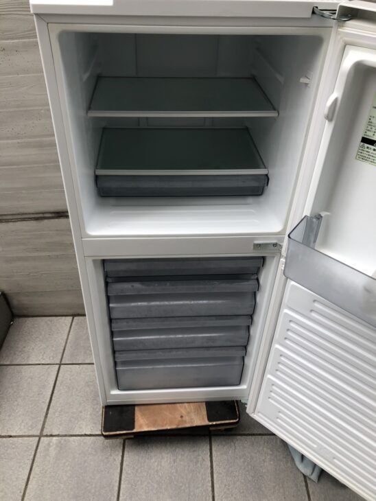太宰府市にて【出張査定】ツインバード 146L 2ドア冷蔵庫 HR 太宰府市にて【出張査定】ツインバード 146L 2ドア冷蔵庫 HR