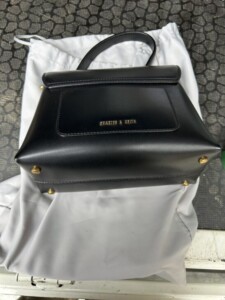 CHARLES&KEITH(チャールズアンドキース)ハンドバッグ