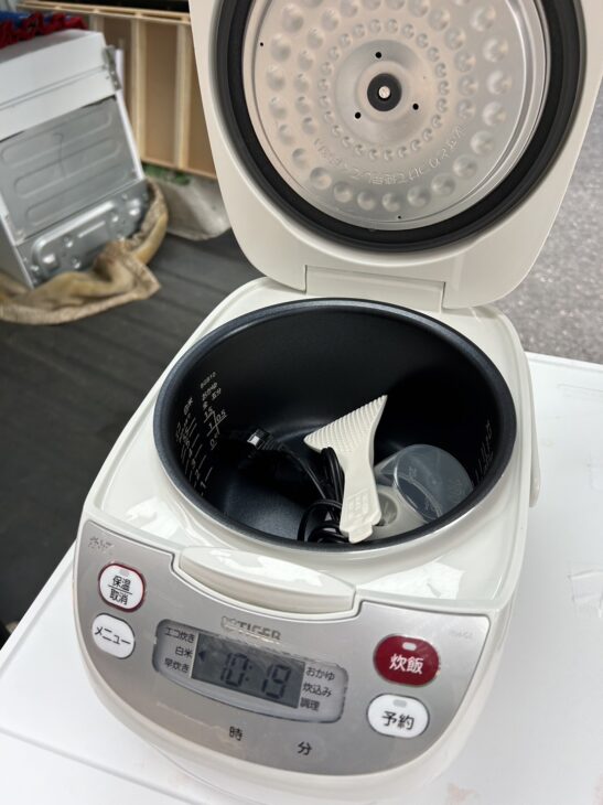タイガー製のマイコン炊飯ジャー JBH-G102 2021年製を高槻市へ