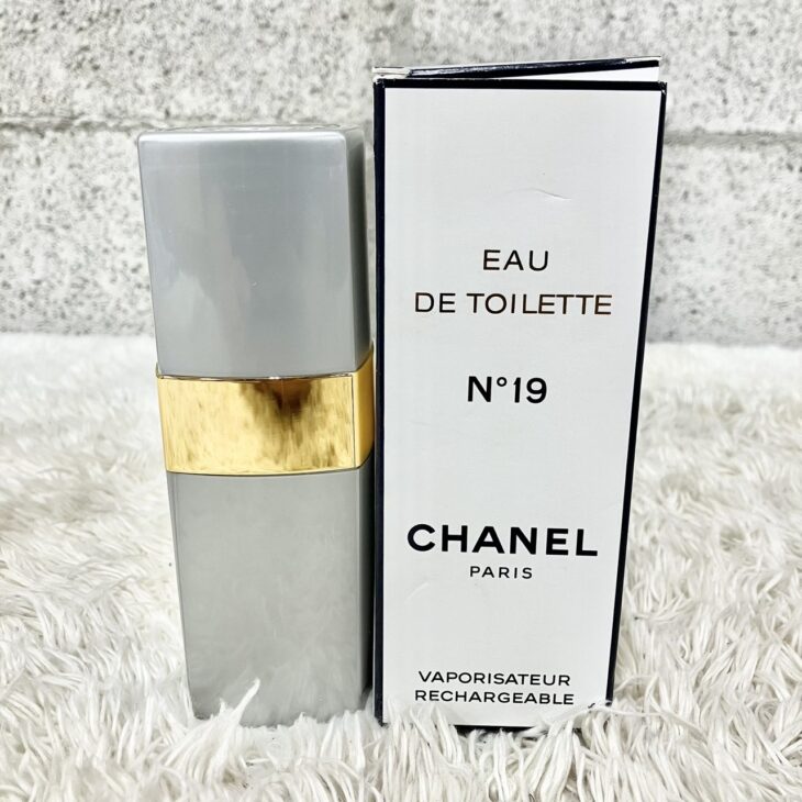 CHANEL（シャネル）オードトワレ N゜19 スプレー 50ml