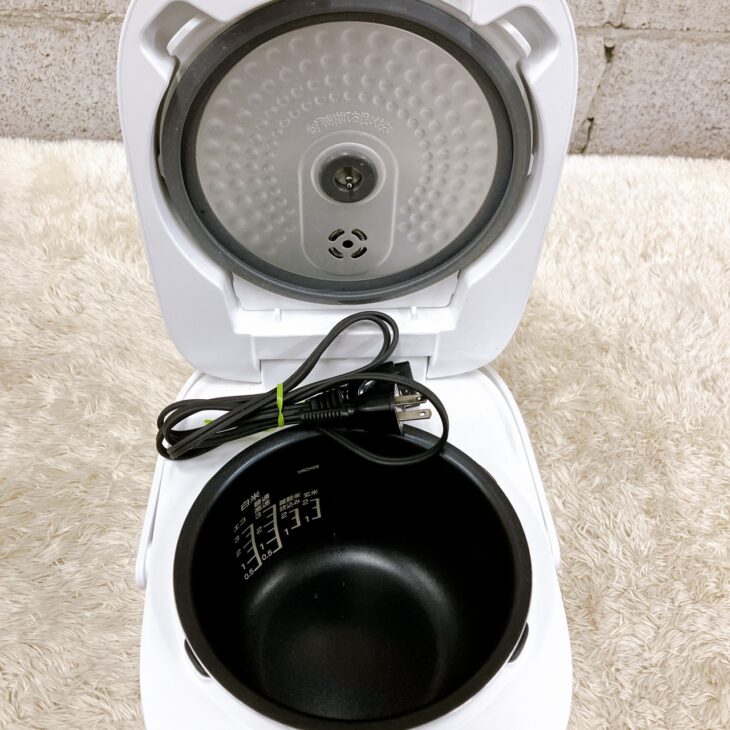 J1997 【リユースのサカイ柏店】 YAMADA　ヤマダ　3合炊きIH炊飯ジャー　YRC-H05J1　2022年製　クリーニング済み　参考価格16,280円 YAMADA(ﾔﾏﾀﾞ電機)(ヤマダ(ヤマダデンキ)) / 炊飯器 3合炊き IHジャー