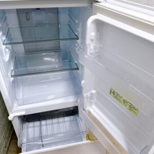 SHARP(シャープ)137L 2ドア冷蔵庫 SJ-GD15E-W 2018年製