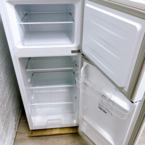 Hisense(ハイセンス)120L 2ドア冷蔵庫 HR-B1201 2017年製