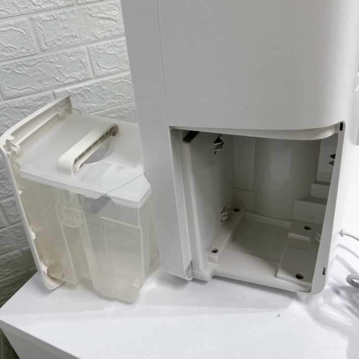 Aランク美品（シャープ 除湿機 CV-N71-W 2023年製）高価買取 清瀬市
