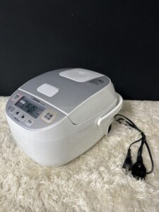 ZOJIRUSHI(象印)マイコン炊飯ジャー NL-BD05 2021年製