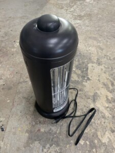 スリーアップ カーボンヒーター CBT-1633 2017年製