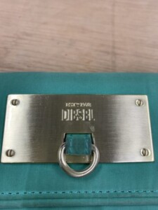 DIESEL(ディーゼル)長財布 エメラルドグリーン