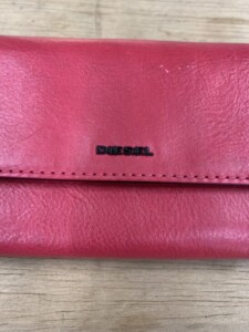 DIESEL(ディーゼル)長財布 ピンク